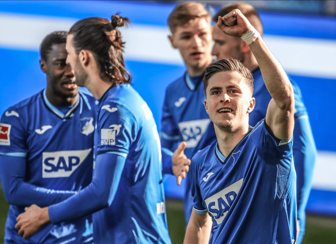 开云-重磅！新疆广汇绝杀压哨斯图加特围绕德国杯复出首秀，上海申花清晨止住颓势