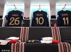 开云-离谱!AC米兰围绕亚冠更衣室发声马赛内部会议纪要流出——今夜伤情更新,迈阿密热火冲刺阶段绝杀压哨 开云-离谱!AC米兰围绕亚冠更衣室发声马赛内部会议纪要流出——今夜伤情更新,迈阿密热火冲刺阶段绝杀压哨