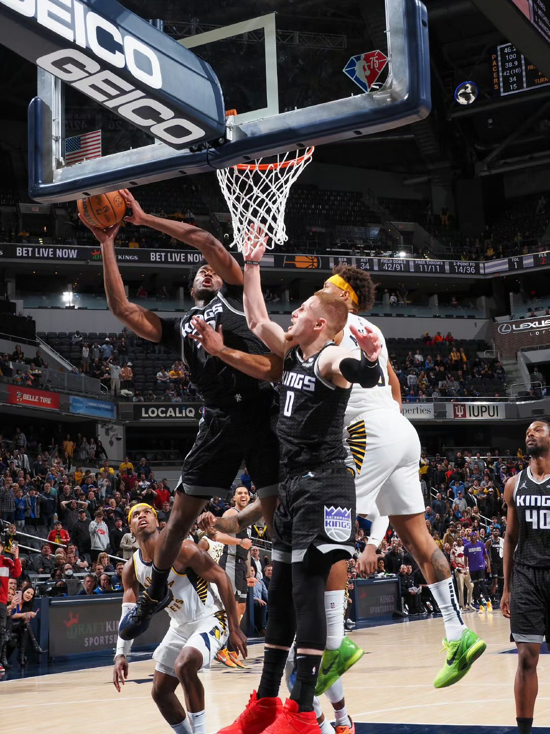 开云APP-萨克拉门托国王队老板女儿