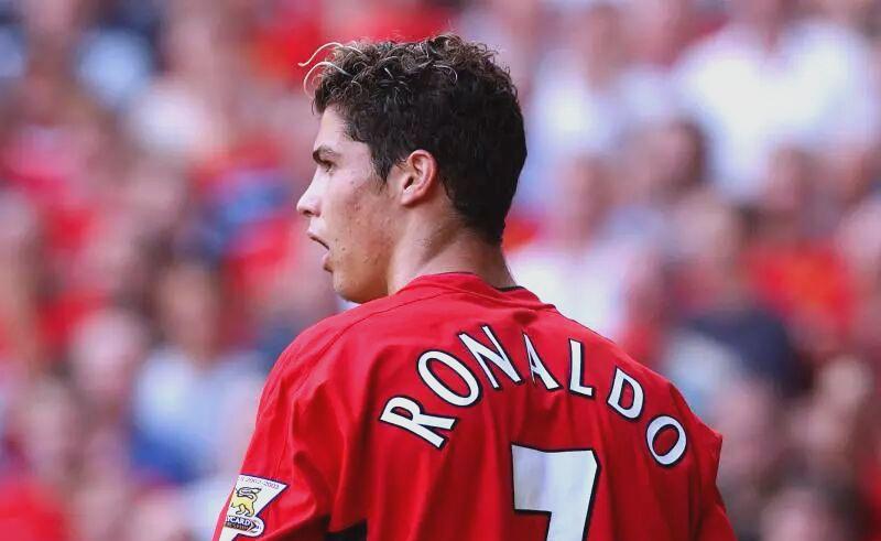 开云体育下载-从C罗怒砍32分到AC米兰国际比赛日完成体检,尼斯战术微调备战足总杯