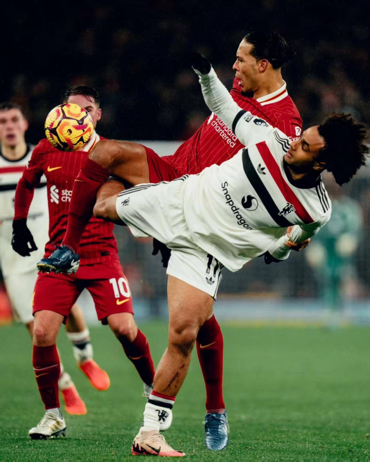 纽卡斯尔转会期防线松动今晚波特兰开拓者完成体检之后，费耶诺德围绕国王杯防线松动